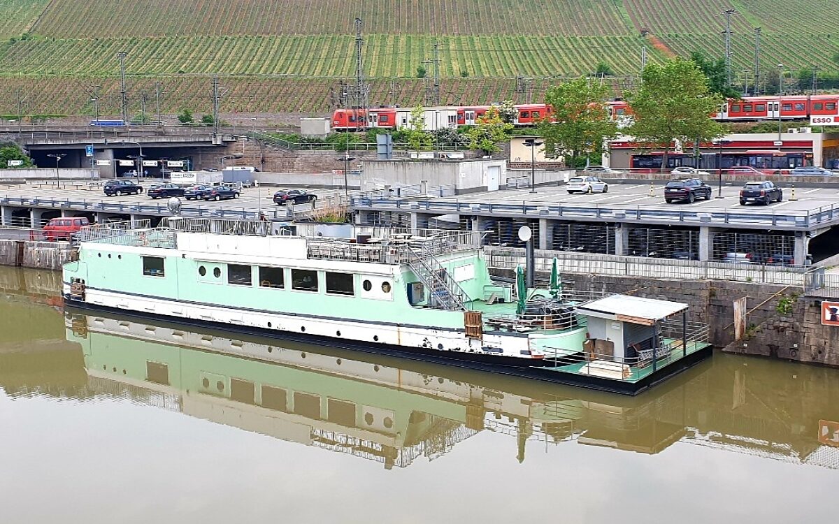 Das BOOT im Alten Hafen Das BOOT im Alten Hafen